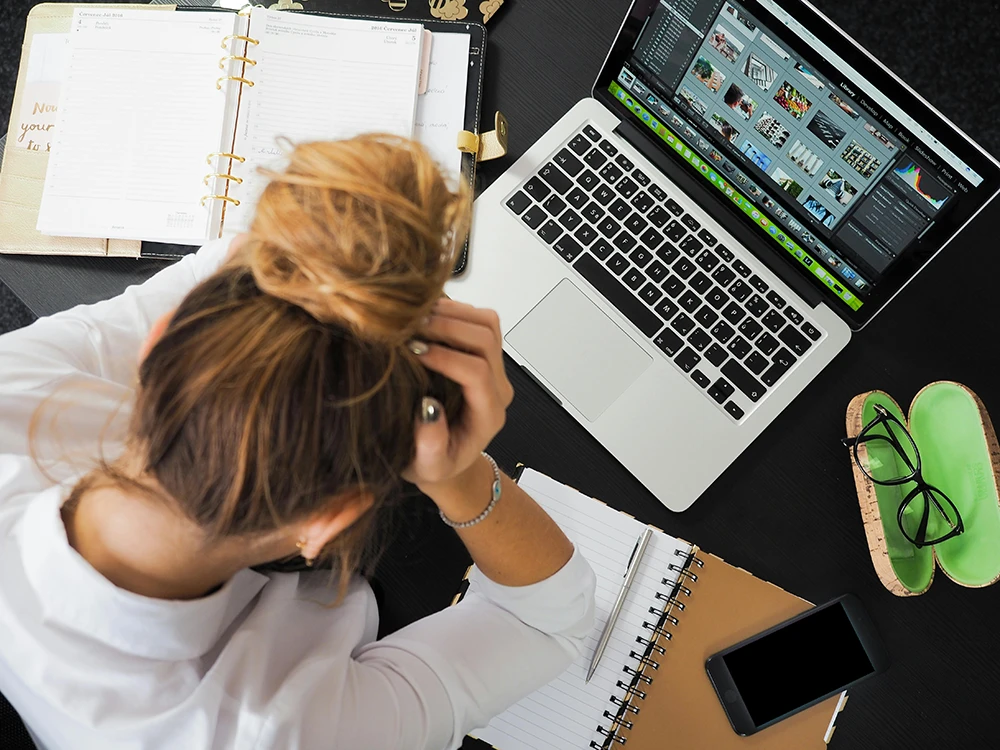 Charge mentale et stress lié au travail